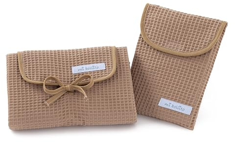 mi bollito – Set de 2 unidades, cambiador de bebé impermeable más bolsa pañalera para toallitas y pañales. Fabricado íntegramente en España. (Marrón pastel)