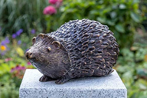 IDYL Rottenecker Bronze-Skulptur Igel Mutter | 14x15x30 cm | Tierfigur aus Bronze handgefertigt | Gartenskulptur | Teich-Dekoration | Hochwertiges Kunsthandwerk | Wetterfest