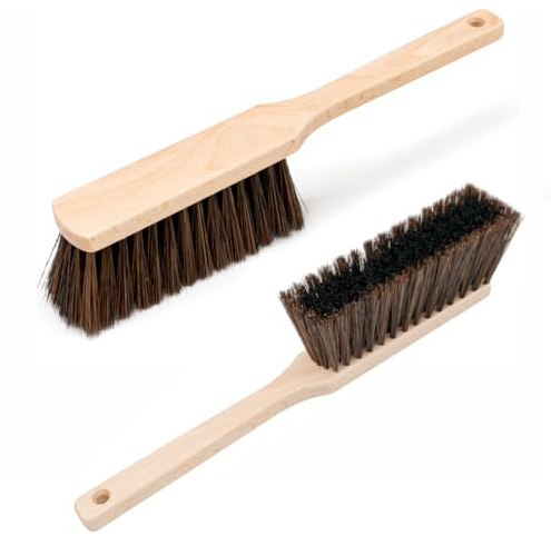 2 spazzole a mano con manico in legno