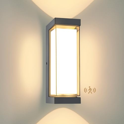 YindaLux 24W LED-utomhuslampa med Rörelsedetektor, IP65 3000LM Vägglampa för Inomhus-/Utomhusbruk, 3000K Modern Vägglampa med Rörelsedetektor, Utomhusbelysning i Aluminium för Uteplats, Antracit