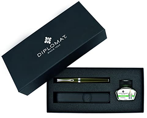 DIPLOMAT - Presentset reservoarpenna Excellence A² Evergreen – grön – 1 reservoarpenna + 1 bläckhorn + 1 läderfodral – 5 års garanti