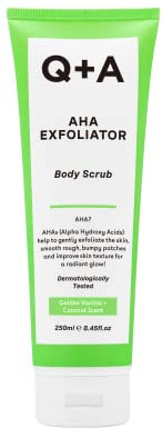 Q+A Scrub Esfoliante per il Corpo con AHA, una miscela di acido lattico e glicolico uniti a esfolianti, per una pelle morbida e elastica, 250 ml