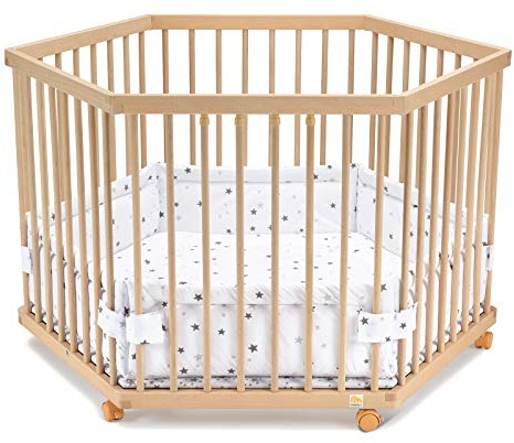 FabiMax Baby Laufgitter 6-eck, stufenlos höhenverstellbar, mit Schlupfsprossen, Laufstall aus massivem Buchenholz (Graue Sterne)