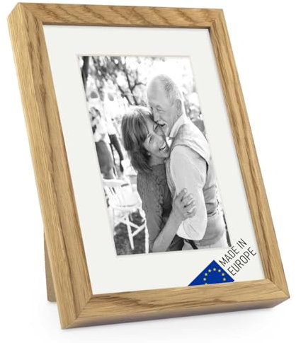 PHOTOLINI Echtholz-Bilderrahmen 15x20 cm mit Passepartout 10x15 cm, Eiche, Holzrahmen Made in EU, bruchsicheres Acrylglas, zum Aufhängen & Aufstellen, extra Zubehör - für Fotos & Bilder