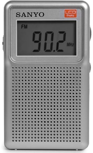 Radio Portátil Digital Sanyo KS132P FM/Am Color Plateada.