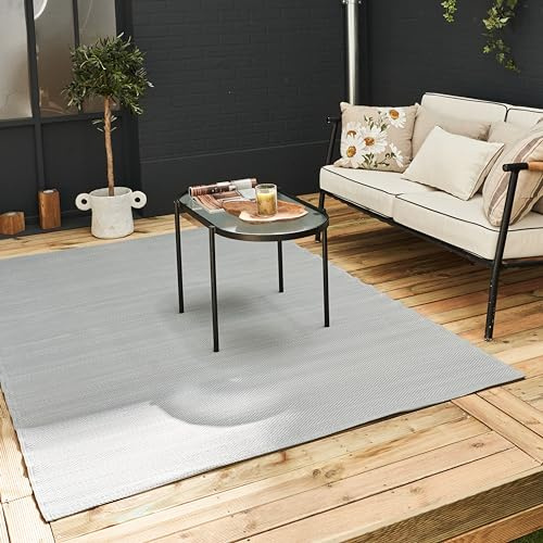 THE RUGS Urban Collection Outdoor Rug - Easy to Clean, Waterproof Plastic Outdoor Rugs for Garden, Patio, Balcony, Camping - Contemporary Plastic Straw Rug - Mono Grey, 150x220cm