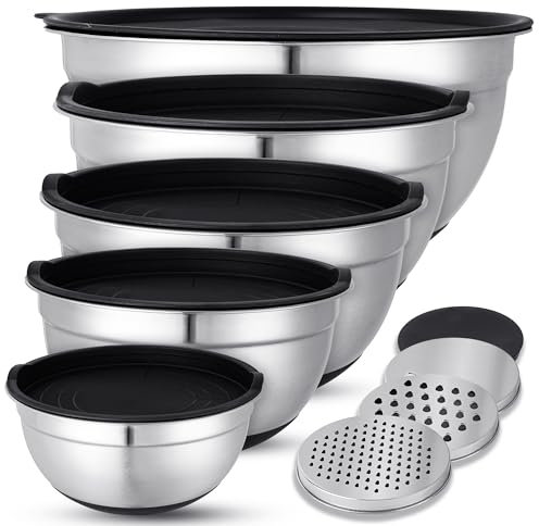 KUOGAS Lot de 5 Saladiers Avec Couvercle,cul de Poule Inox,3 Râpes, grand Saladier Inox AntidéRapant avec Couvercle, Empilable, Protection anti-éClaboussures, Passe au Lave-Vaisselle