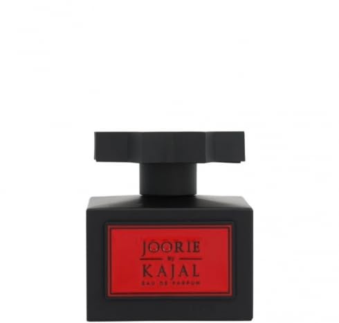 KAJAL Joorie di Kajal è un profumo ammaliante e vellutato che esprime tutte le sfaccettature di una rosa nella sua purezza. Una rosa rossa è un'icona di perfezione, di forza, è un riflesso della mag.