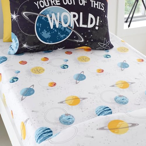 Bedlam Outer Space Fitted Sheet – Single Bed Size (190 x 90 x 25cm) – Galaxies & Planets Print – Boys Space Bedroom Accessory – White Polycotton Sheet – Universe Theme – Santasaurus Collection