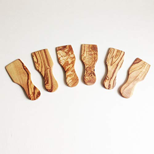 Juego de 6 espátulas de raclette generisch raclette raclette de madera de olivo en mano