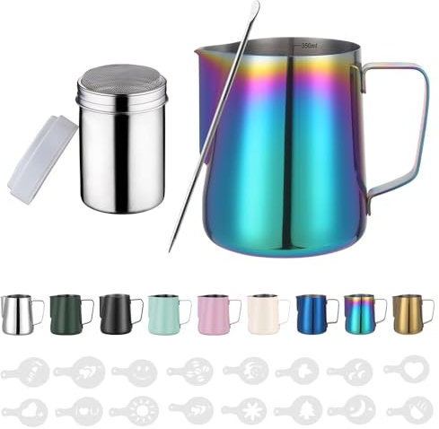 Zuquik 350ml Milchkännchen Edelstahl, Milchkanne Barista mit Messung Mark 12oz,Milchschaumkännchen mit Kakaostreuer, 16 Latte Art Schablonen & Pen für Cappuccino und Espresso, Schillernd