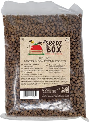 Fox & Badger Food 1kg - Dry Biscuit Nuggets Mix - For Feeding Foxes & Badgers in Gardens & Reserves - Poultry Beef & Fish Meal, White Rice, Chicory Root, Salmon Oil, Wheat and Peas - Seedzbox