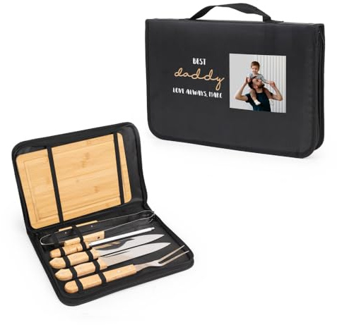 Wanapix | Set per Barbecue Personalizzato | Include 6 Accessori (2 coltelli, Affilatore, Trinciatrice, Pinzette, Tavola) | Custodia Personalizzata con Foto e Testo | The Best Dad
