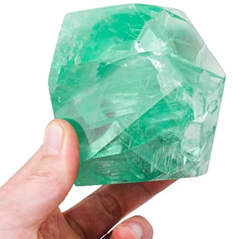UYCUODLUY Raw Crystals Geometric Shapes Green Fluorite Stones Caved Gemstone Crystal Quartz Figurines for Decor Gifts Tumbling Cabbing,100-200g