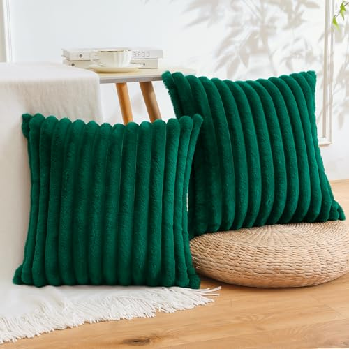 Sungeek Set of 2 Dark Green Faux Rabbit Fur Cushion Covers 50x50 cm, Soft Cozy Plush Striped Decorative Throw Pillow Covers 20x20 inch Velvet Square Pillowcases for Sofa Bedroom