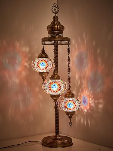 DEMMEX Lámpara de pie y mesa de mosaico marroquí turco, luz bohemia hecha a mano estilo Tiffany con 3 globos grandes de 7 pulgadas, decoración artesanal, 37 pulgadas de alto, acabado de latón antiguo