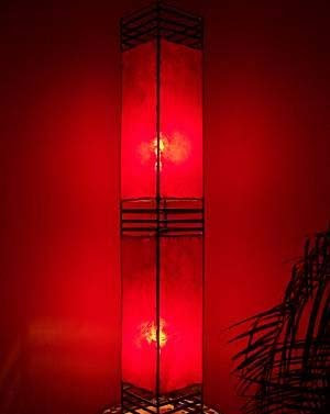 Orientalische Stehlampe Koutoubia Rot 120cm Lederlampe Hennalampe Lampe | Marokkanische Design Stehlampen aus Metall, Lampenschirm aus Leder | Orientalische Dekoration aus Marokko, Farbe Rot