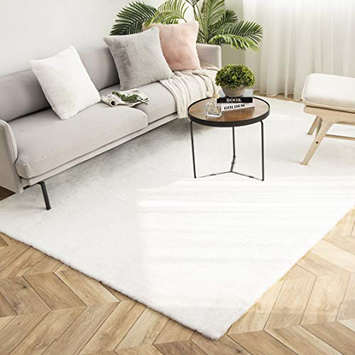 Ashler Faux Fur Rug, Ultra Soft Faux Rabbit Fur, White Area Rugs, 6 x 9 Feet Rectangle, Machine Washable Nursery Decor Throw Rugs for Bedroom, Kids Room, Living Room