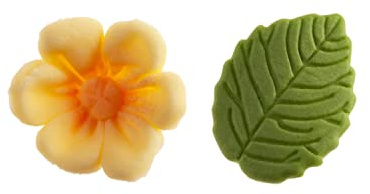 Dekora - Caja de 8 Flores de Azucar Amarillas y 5 Hojas Verdes - Figuras Comestibles para Tartas - Decoracion Tarta Cumpleaños de Azúcar