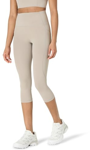 Amazon Essentials Damen Active FormFlex Buttery Soft Capri-Leggings für Yoga und Workouts mit Taschen, hoher Taille, Schrittlänge von 48 cm, Taupe, M