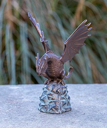 IDYL Bronze-Skulptur Wasserspeiender Drache Fontaine | 14x17x22 cm | Drachen Bronze-Figur | Ideal als Gartenskulptur oder Teich-Dekoration | Handgefertigte Kunst | Wetterfest | AN1817BRW-DB-F