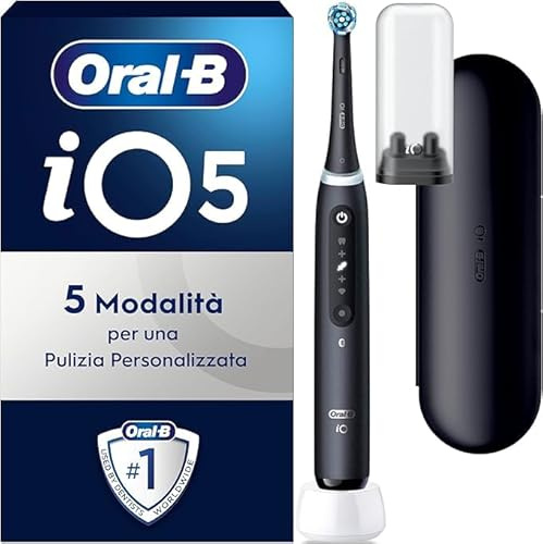 Oral-B iO 5 Spazzolino Elettrico Ricaricabile, 1 Testina di Ricambio, Nero - 1 Testine di Ricambio per Spazzolino Elettrico, Custodia da Viaggio, Gengive Protette, Pulizia Denti Efficace