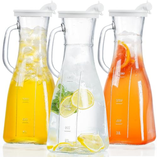 Absovetu 3er Set Wasserkaraffen mit Deckel 2 Liter - Glaskaraffe mit Griff und Kapazitätszeichen Wasserkrug mit Ausgießer Glaskrug für DIY Getränke Eistee Wasser Wein Milch Saft