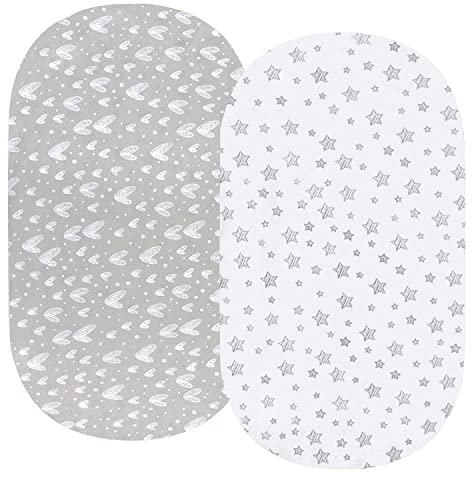 Spannbettlaken aus 100 % Jersey-Strick-Baumwolle (67 x 30 cm) für Babykörbchen, atmungsaktiv und himmlisch weich, graue Herzen und weiße Sterne bedruckt, für Baby