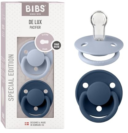 BIBS De Lux Schnuller 2er-Pack, BPA-frei, Kirschform Nippel. Silikon, Hergestellt in Dänemark. 0-36 Monate (2er Pack), Dusty Blue/Steel Blue