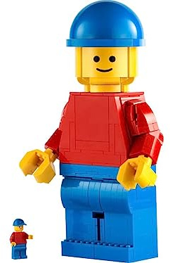 LEGO 40649 Up-Scaled Minifigure Cool Set Fans Including A Large Buildable Displayable Figure and an Accompanying Minifigure 10+ 654 Pieces