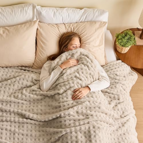 NEWCOSPLAY Super Soft Queen Blanket Linen Premium Silky Flannel Fleece 3D Waffle Checkered Lightweight Bed Blanket All Season Use (Linen, Queen(90x90))