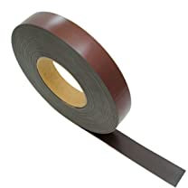 Ruban magnétique MatchMag avec adhésif TESA sur face magnétique. 9 pôles. Longueur 30 mm, largeur 25,4 mm et épaisseur 1,5 mm, force de serrage 55 g/cm². Pour Pop ups, porte-prix, plv.