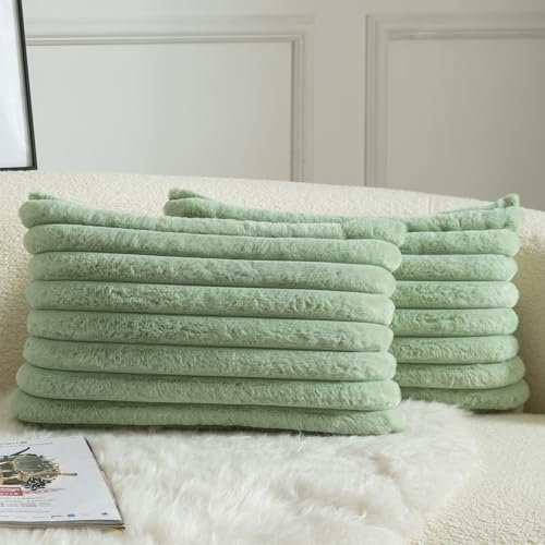 Mandioo 2er Set Kissenbezug gestreiftes Künstlich Pelz Superweich Kissen Flauschig Modern Kissenhülle Deko Sofa Wohnzimmer Schlafzimmer Kissenbezüge 30 x 50 cm Salbeigrün