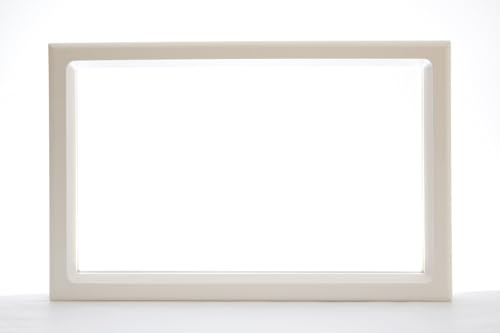 Finestra per porta garage con telaio esterno colore RAL 9016 bianco per installazione successiva