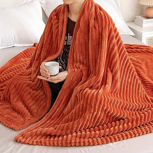 EMEMA Kuscheldecke Fleecedecke Flanell Decke Einfarbig Wohndecken Couchdecke Flauschig Überwurf Mikrofaser Tagesdecke Sofadecke Blanket Für Bett Sofa Schlafzimmer 150x200 cm Orangerot