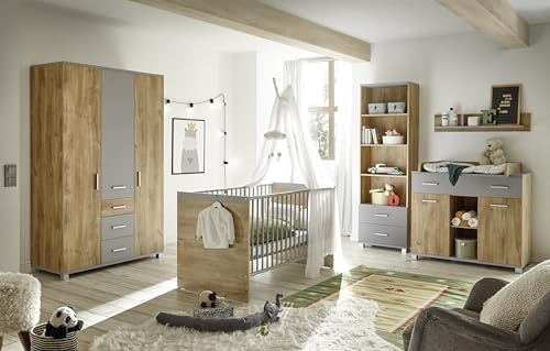 M Möbel-Direkt Deutschlands schnelle Möbel Babyzimmer Larissa 5-teilig - Kinderzimmer in Bolton Oak & Arktisgrau mit Drehtürenschrank, Babybett 70x140 cm höhenverstellbar, Wickelkommode & Regal
