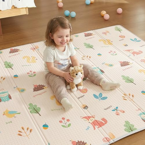 CASABEL Tappeto Gioco Evolutivo 180×150 cm, Pieghevole, Impermeabile e Spesso, Fantasia Piccoli Animali del Bosco, Grande Formato, Colorato, Facile da Riporre e Trasportare