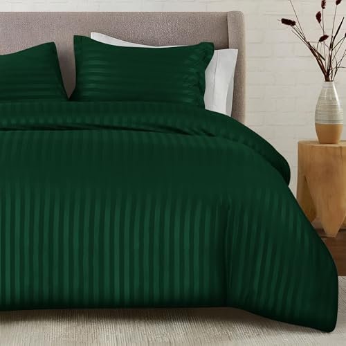 QATAN Premium Hotel Quality Satin Stripe Duvet Cover Set with Pillowcases | Reversible Hypoallergenic Soft Quilt Bedding | Easy Care Breathable Luxury Linen (Emerald, Double)