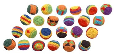 Sport-Thieme Kickbälle, Footbags, Jonglierbälle | 24 Kick-Bälle im Set | Gestricktes Obermaterial aus Baumwolle, Granulatfüllung | Ø 5 cm | 50 g | 12 Designs im Rasta-Look