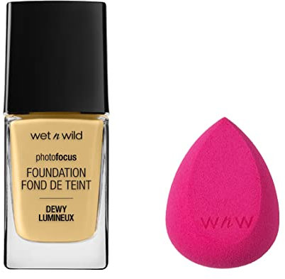 Wet 'n' Wild Foundation Photofocus Dewy + Cosmetic Sponge – Makeup Set: Foundation Dewy + Make Up Schwamm, Golden Beige
