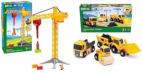 BRIO World 33835 Großer Baukran mit Licht - Zubehör für die BRIO Holzeisenbahn - Empfohlen für Kinder ab 3 Jahren & World 33658 Baustellenfahrzeuge - Ergänzung Holzeisenbahn - Empfohlen ab 3 Jahren