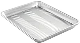 Nordic Ware Prism Quarter Sheet, Aluminium Baking Sheet with Improved Airflow, Premium Bakeware Made in The USA, Silver,L: 12.1 x W: 8.8 x H: 1.1