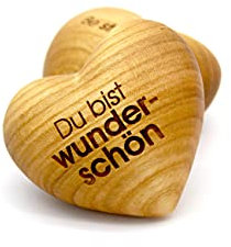 Thankgoods Sag´s mit Herz Handschmeichler Holzherz Gravur Du bist wunderschön Geschenk