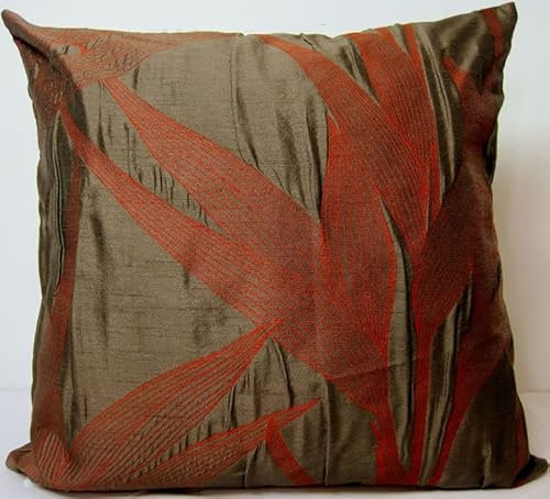 Eigenkreation Kissenhülle Dunkelbraun,rot gesticktes Muster ca.50x50cm