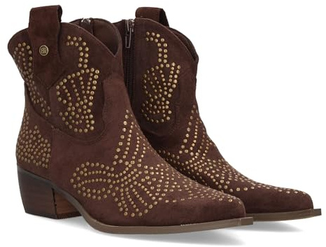 Botin campero con Adorno de Tachuelas metalicas, Punta Fina y Tacon bajo. para la Temporada Otono Invierno. Ideal para Mujer.