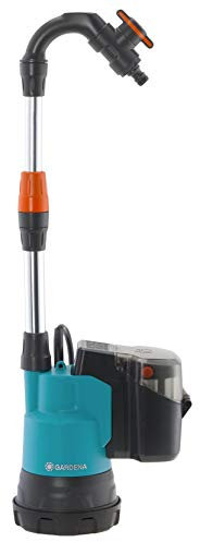 Gardena Set Regenfasspumpe 2000/2 Li-18: Tauchpumpe mit integriertem Filter, Fördermenge 2000 l/h, leistungsstark mit Lithium-Ionen Akku (1749-61)