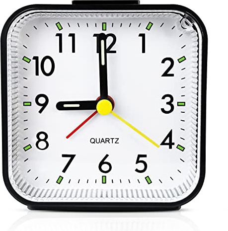 Lamisola Small Analog Travel Alarm Clock, Battery Operated Desk Table Shelf Clock for Kids, Quieter Bedside Alarm Clocks for Bedrooms Bathroom Living Room Kitchen, Black