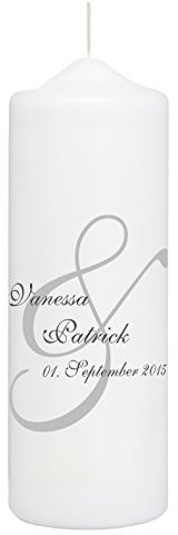 Weddix Hochzeitskerze Weiß mit & Zeichen in Grau als Verzierung - Personalisiert mit Namen des Brautpaars und Datum der Hochzeit, Traukerze mit Spruch