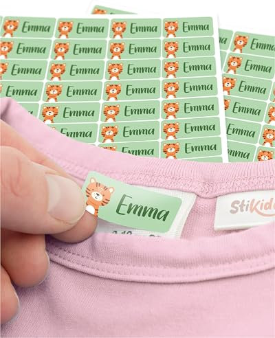 StiKiddo® 120 Stück Namensaufkleber für Kinder - Personalisierbare Namensschilder, Ideal für Kita, Schule und Kleidung, Made in Germany - Grün