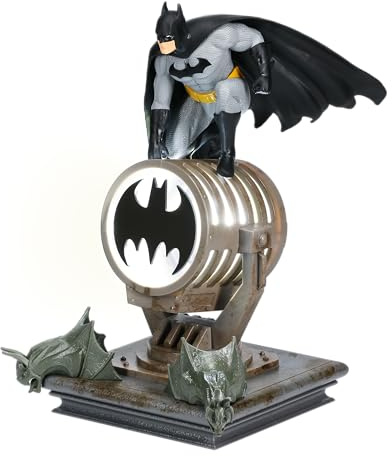 Paladone Batman Figurine Light - Officially Licensed DC Super Heroes Decor & Gift, Collectible Display Lamp Must Have for DC Comic Fans, USB Powered 27” LED Light